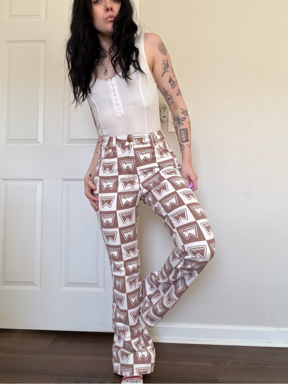 NWT Wrangler High-Waist Printed Flare Pants BROWN AND WHITE SMALL